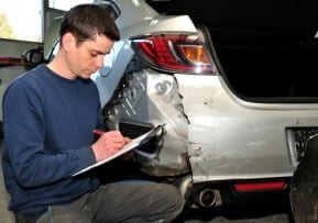 Man assesses a car’s manufacturing defects after a New Jersey auto accident